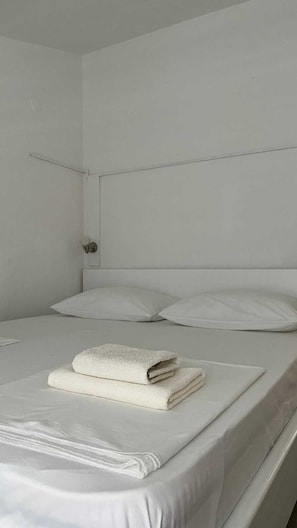 4 chambres, fer et planche Ă repasser, accĂšs au Wi-Fi (inclus)