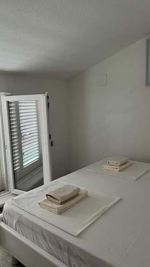 4 Schlafzimmer, Bügeleisen/Bügelbrett, kostenloses WLAN, Bettwäsche