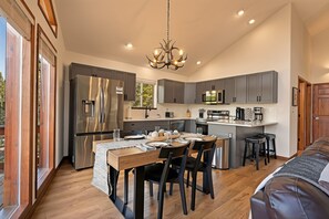 Coffee/tea maker, fridge, microwave, oven - Sauna• Hot tub• 2 King Beds• Game Room• Mtn views• Close to Breck• Pet friendly (Fairplay)