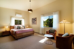 3 bedrooms, iron/ironing board, Internet - Ned's Bright - Total Luxury (Bright)