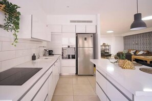 Fridge, microwave, oven, dishwasher