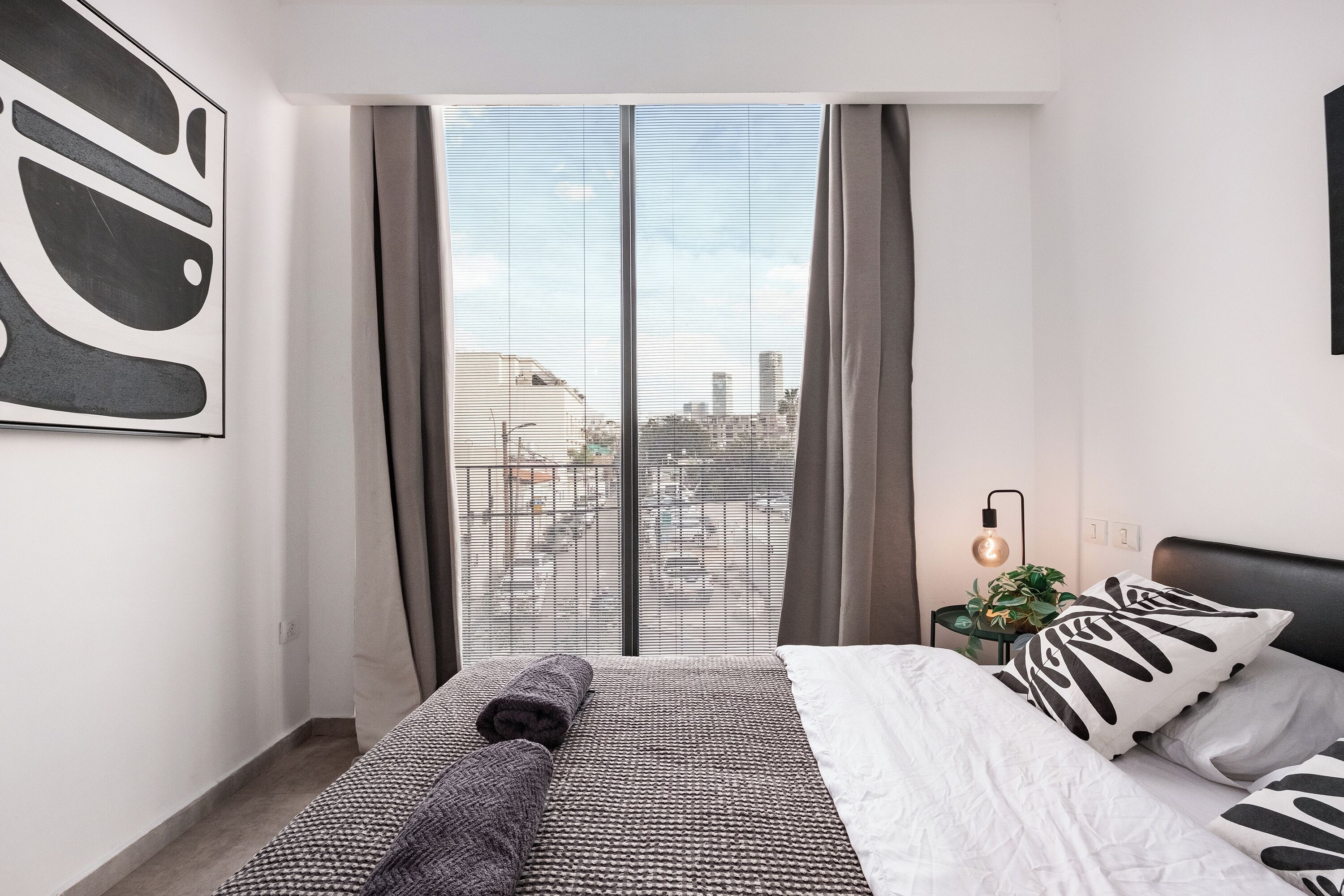 2 dormitorios, escritorio, wifi gratis y ropa de cama