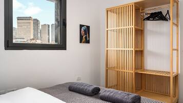 2 bedrooms, desk, free WiFi, bed sheets