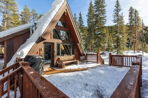 Property grounds - Breckenridge Modern A Frame w/ Spa, Sauna, Views (Breckenridge)