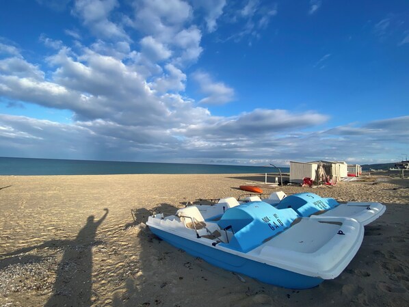 Beach - Wind, sun and sea breeze await you (Badesi)