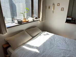 1 bedroom, WiFi, bed sheets