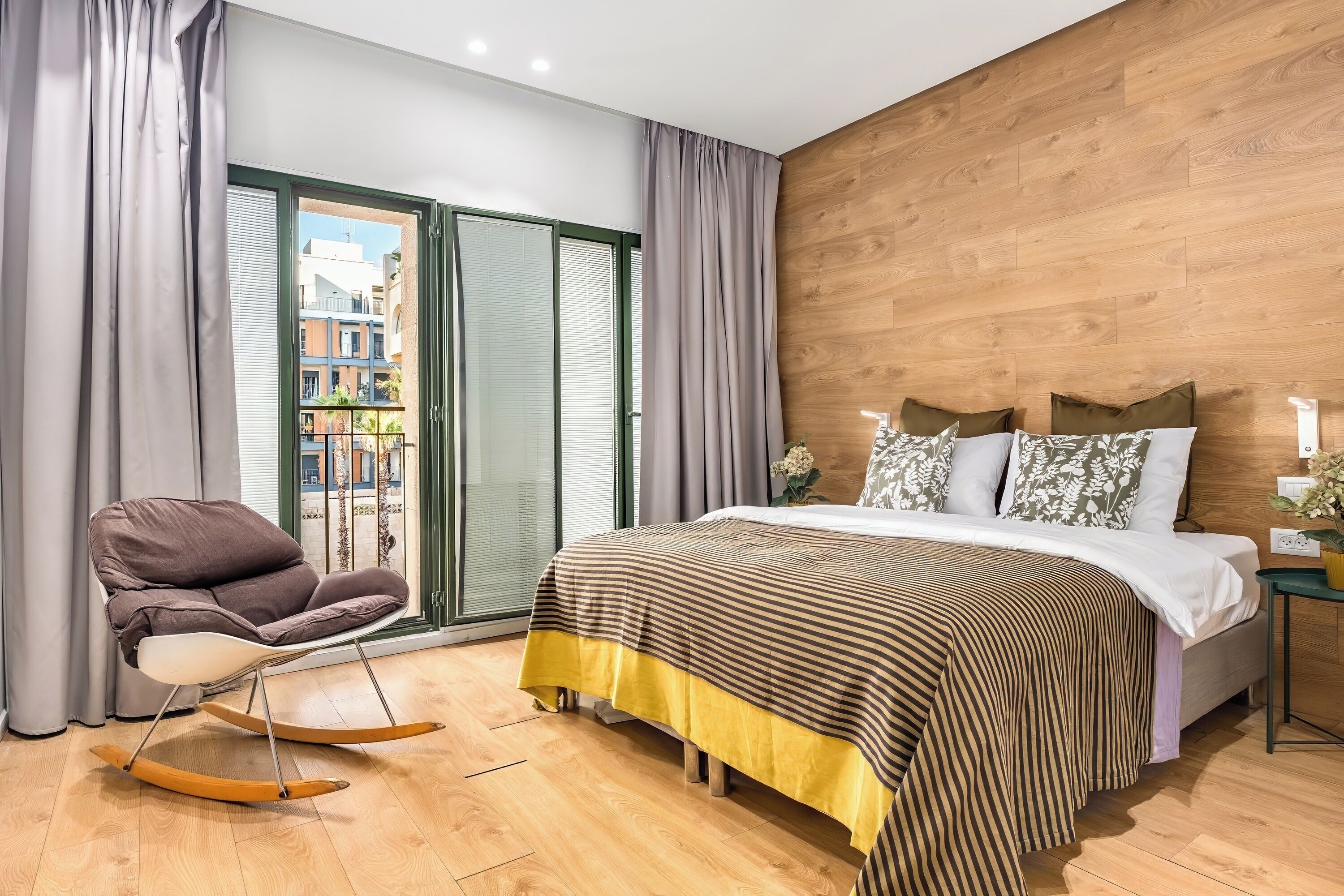2 bedrooms, desk, free WiFi, bed sheets