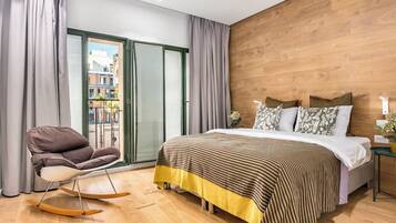2 bedrooms, desk, free WiFi, bed sheets