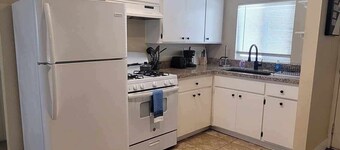 Cozy Cottage Downtown Paso Robles. Centrally located.