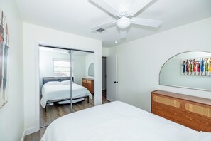 4 bedrooms, iron/ironing board, WiFi, bed sheets