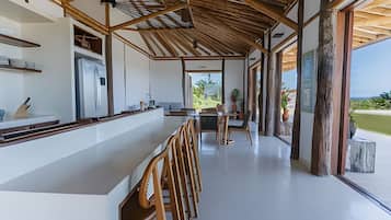 Basic Chalet | Interior