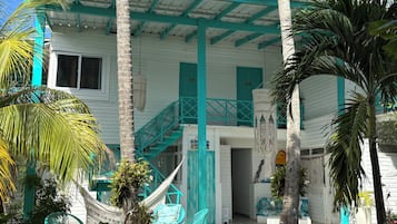 Síkképernyős tévé