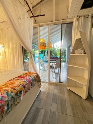 Habitación básica doble | Ropa de cama de alta calidad, wifi gratis y ropa de cama 