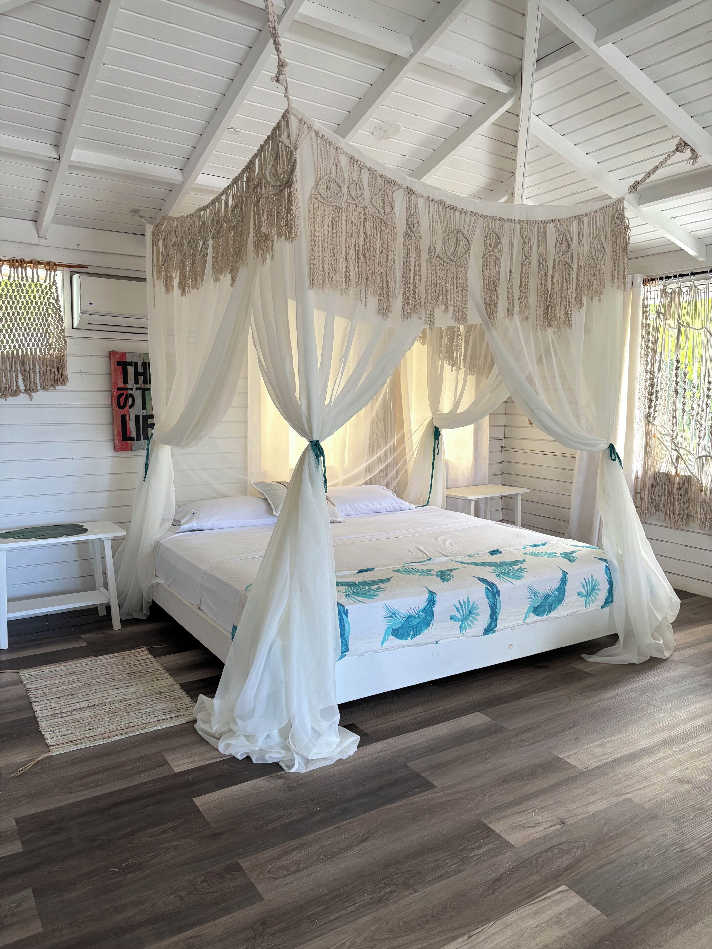 Suite, Balcony, Garden View | Premium bedding, free WiFi, bed sheets