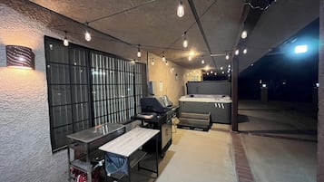 Bain à remous extérieur