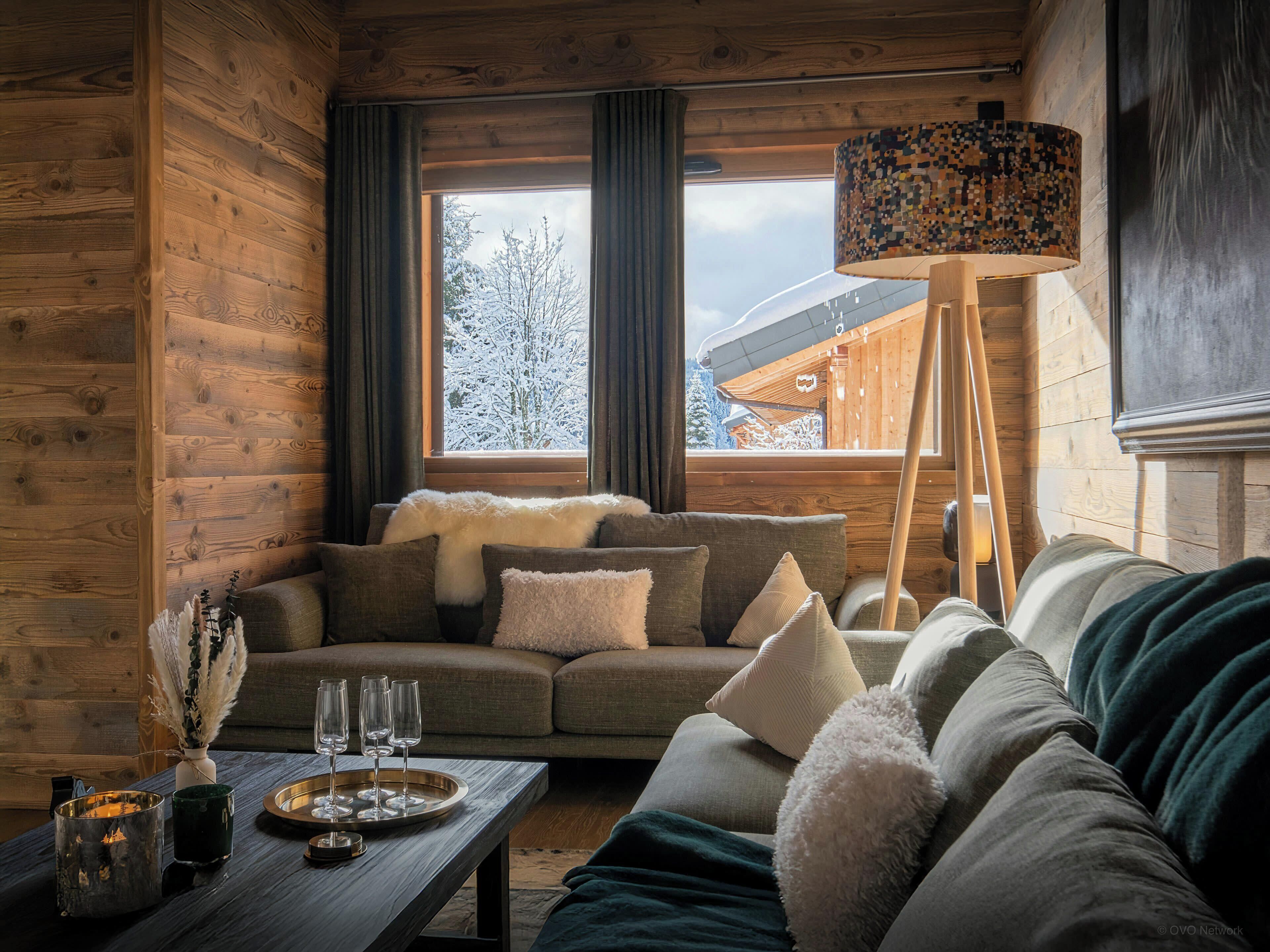 Télévision, chaîne hi-fi