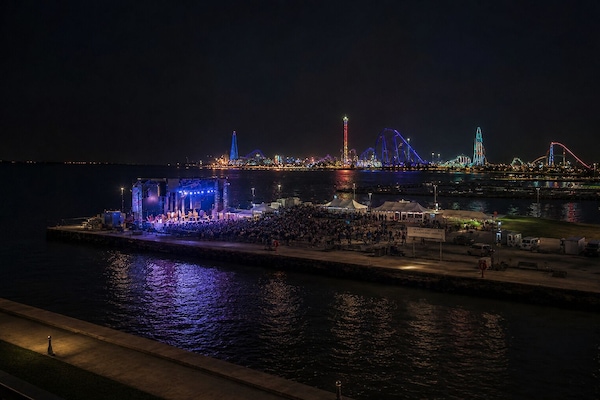 Experience Sandusky’s biggest party weekend from the best seat in town! Enjoy a private front-row view of the waterfront concert stage from your balcony on June 4–6. Skip the crowds and soak in the music, lights, and energy all weekend long!