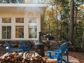 Terrace/patio - Nature & Confort: 3-bedroom cottage near Tremblant (Mont-Tremblant)