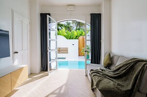 Deluxe-sviitti, patio | 1 makuuhuone, ilmainen Wi-Fi