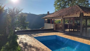 Piscina a l'aire lliure