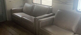 Cozy 2-bedroom RV with WiFi and AC in peaceful Jonesboro