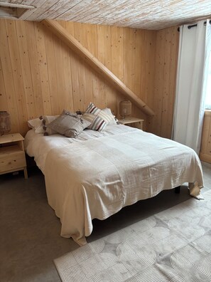 5 Schlafzimmer, Bügeleisen/Bügelbrett, WLAN, Bettwäsche