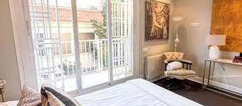 Beautiful and elegant apartment in the center of Barcelona