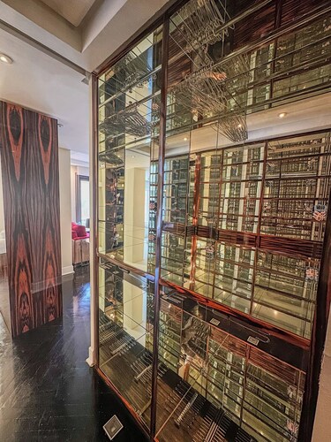 Beautiful and elegant apartment in the center of Barcelona