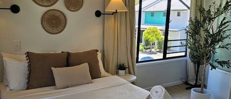 1 bedroom, iron/ironing board, travel crib, WiFi