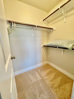 Interior - Gated 3BR Austin Home, Private yard + many home amenities (Austin)