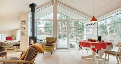 2 bedroom gorgeous home in Orø