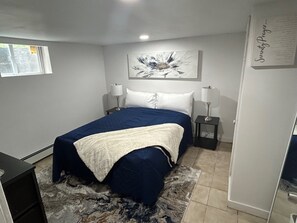 3 habitaciones, tabla de planchar con plancha, wifi y ropa de cama