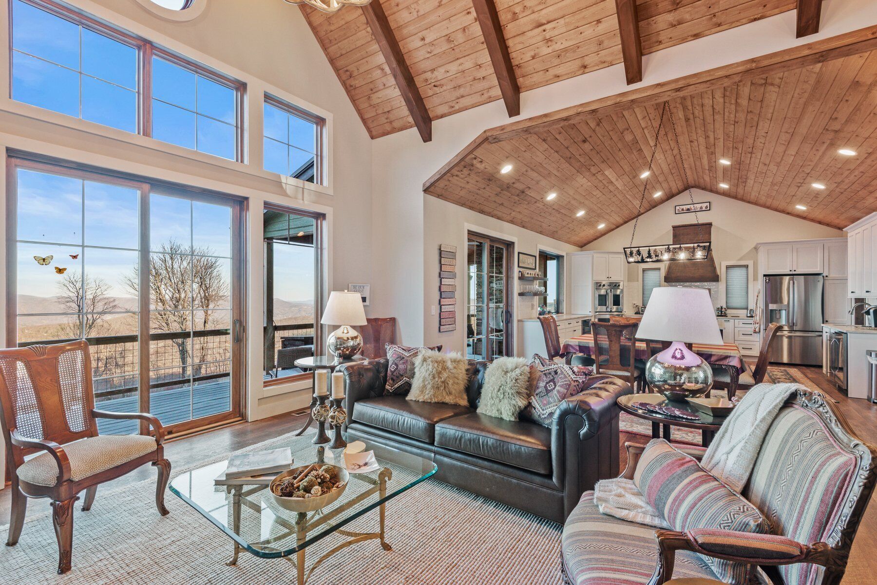 智能電視、壁爐