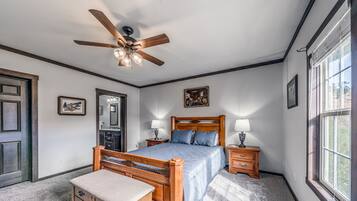 3 bedrooms, free WiFi, bed sheets