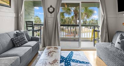 Oceanfront 2nd Floor Condo!! Community Pool & Fishing Pier! In the Heart of IOP!
