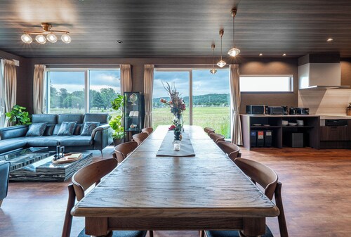 THE HORIZON RESIDENCE