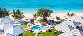 3-Bedroom Oceanview Condo + Pool Directly on Seven Mile Beach