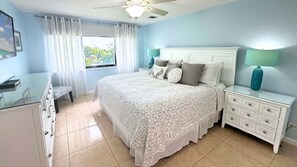 3 bedrooms, in-room safe, iron/ironing board, travel crib