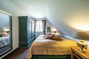 1 bedroom, WiFi - Vacation apartment KM1 "Seeadler" - 2-room apartment with one bedroom in a quiet location (Klein-Müritz)