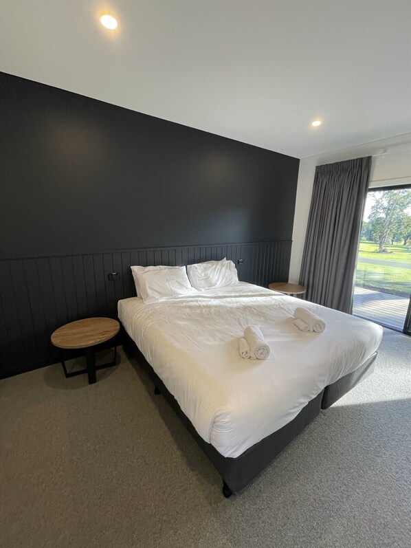 Chambre Double Confort, patio, vue golf