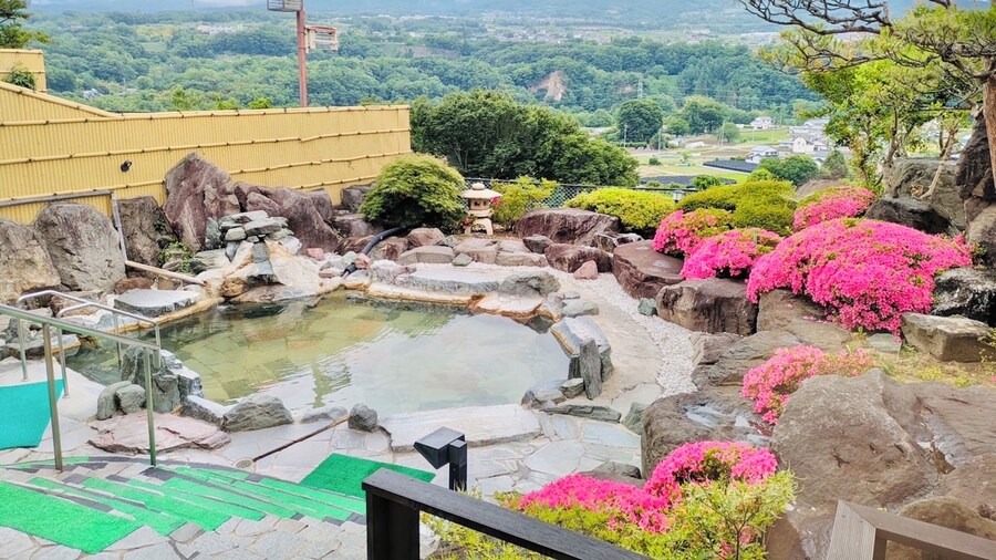 nunobikionsen komoro