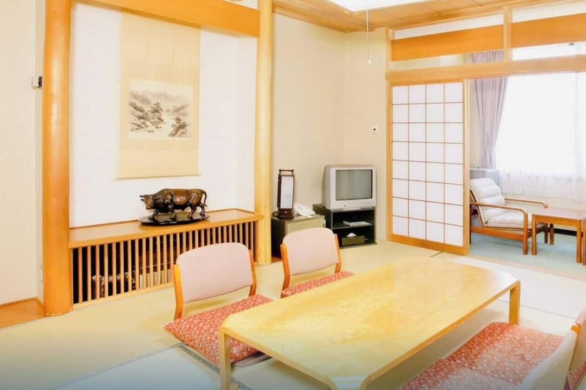 Habitación familiar | Wifi gratis y ropa de cama