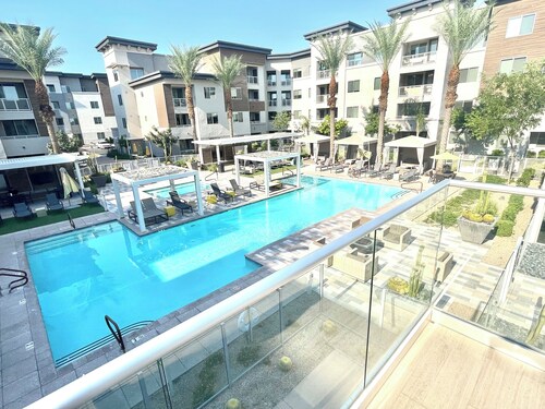 Pool Side Penthouse With Theater in Scottsdale next to the Mayo Clinic