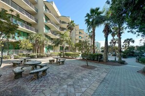 Outdoor dining - WATERFRONT CONDO RESORT, LAZY RIVER, BOAT DOCKS (Orange Beach)