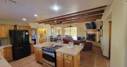 Cave Creek Southwest hospitality sleeps 12