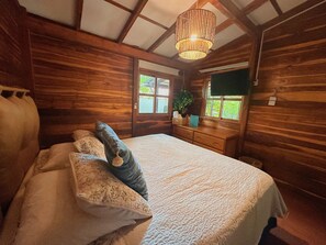3 chambres, bureau, accès au Wi-Fi (inclus), literie fournie