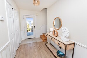 Interior - Oceanside, Close to beach, Priv Pool, Pool Table, Hot Tub- WC842, Salty Horse (Corolla)