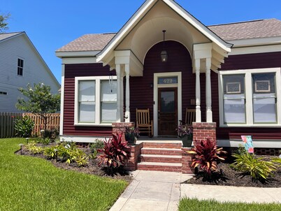 The Moss House! 1900's Victorian House in Lake Charles