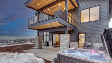 Bañera de hidromasaje exterior