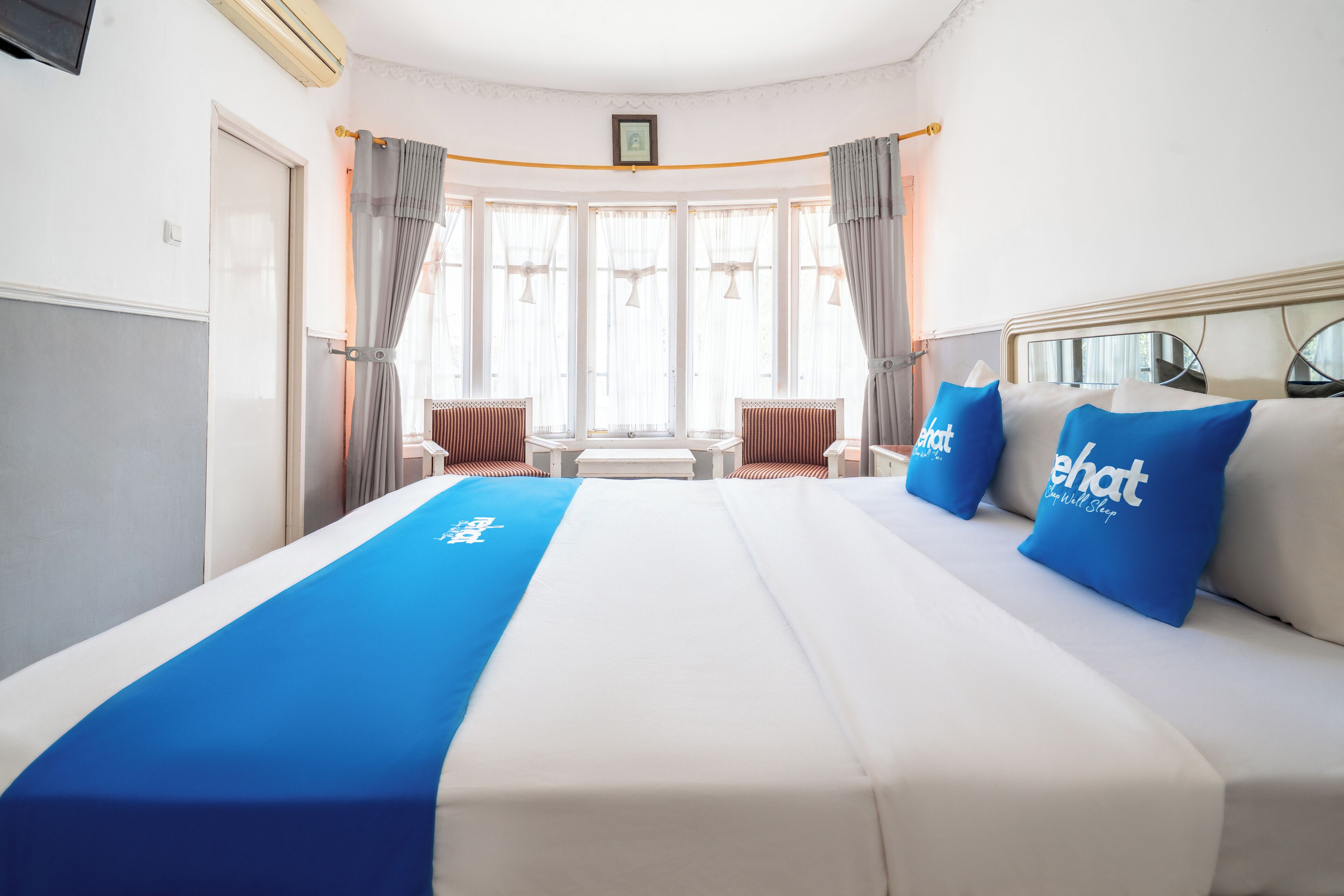 Suíte estúdio | Escrivaninha, Wi-Fi de cortesia, roupa de cama